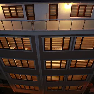 Aparthotel Birinci